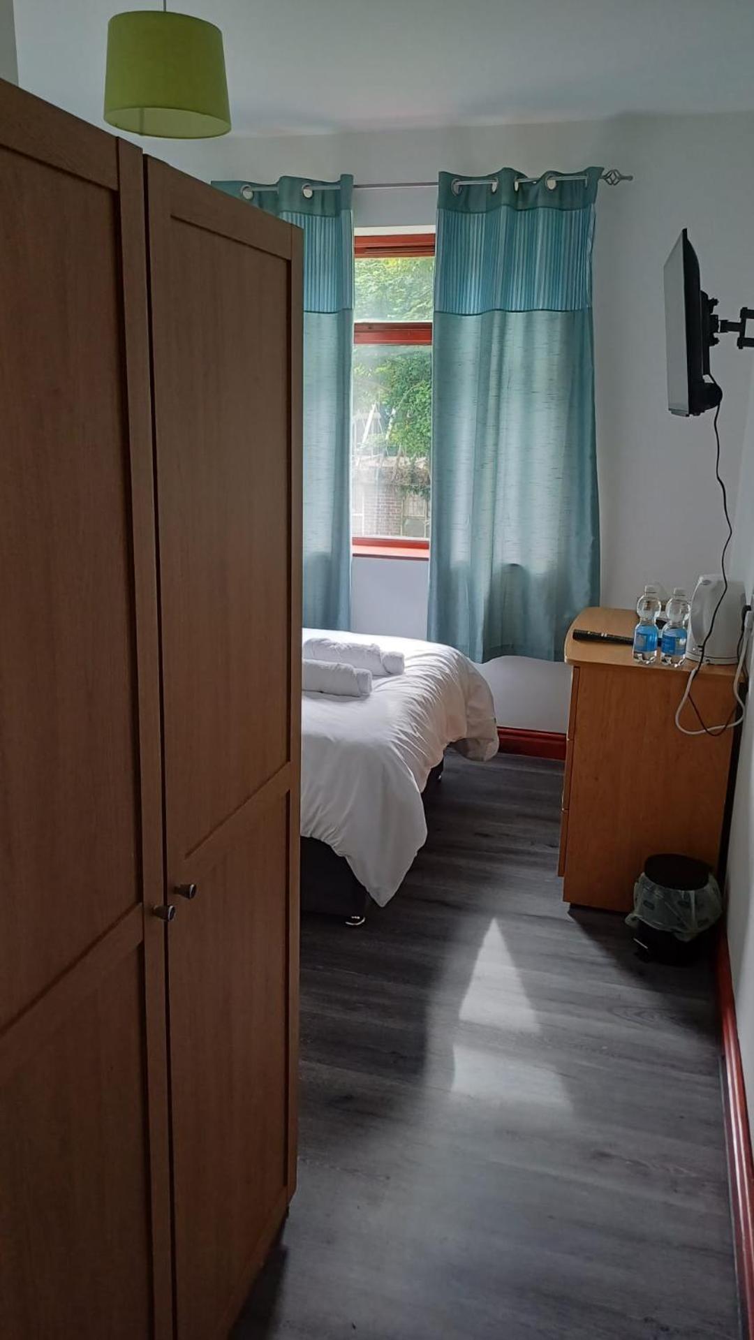 فندق Burleigh House Wetleyrocks المظهر الخارجي الصورة